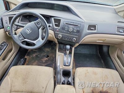 Zdjęcie 8 z 12 samochodu: 2015 HONDA CIVIC LX VIN:19XFB2F56FE093268 - miniatura