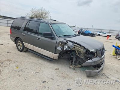Czwarte zdjęcie samochodu z boku: 2003 FORD EXPEDITION XLT VIN:1FMRU15W53LC38262 - miniatura