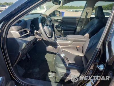 Zdjęcie 7 z 13 samochodu: 2026 TOYOTA HIGHLANDER XLE VIN:5TDKDRBH4TS600333 - miniatura