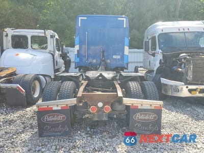 Zdjęcie 6 z 14 samochodu: 2016 FREIGHTLINER SD122 SEMI TRUCK VIN:3AKJGNBG0GDHM9384 - miniatura