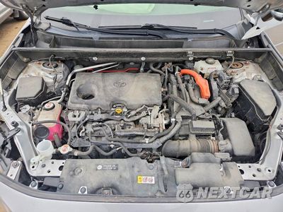 Zdjęcie 11 z 12 samochodu: 2019 TOYOTA RAV4 XSE VIN:JTMEWRFV3KJ021272 - miniatura