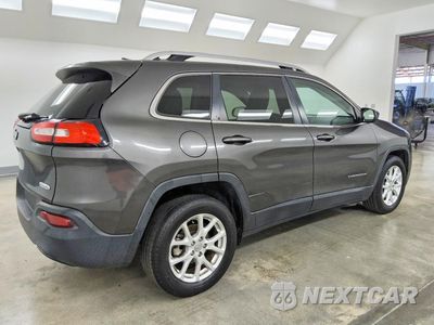 Trzecie zdjęcie samochodu z tyłu: 2018 JEEP CHEROKEE LATITUDE PLUS VIN:1C4PJLLB5JD583735 - miniatura