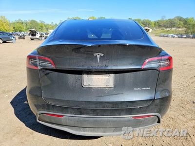 Zdjęcie 6 z 13 samochodu: 2023 TESLA MODEL Y VIN:7SAYGDEE3PF613397 - miniatura