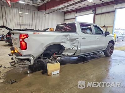 Trzecie zdjęcie samochodu z tyłu: 2022 CHEVROLET SILVERADO K1500 RST VIN:1GCUDEED9NZ522059 - miniatura