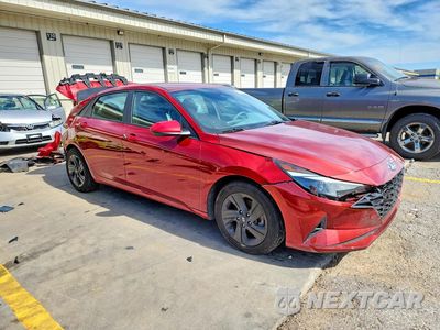 Czwarte zdjęcie samochodu z boku: 2023 HYUNDAI ELANTRA SEL VIN:KMHLM4AG0PU498493 - miniatura