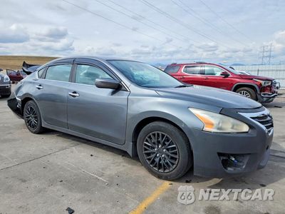 Czwarte zdjęcie samochodu z boku: 2015 NISSAN ALTIMA 2.5 S VIN:1N4AL3APXFN907512 - miniatura
