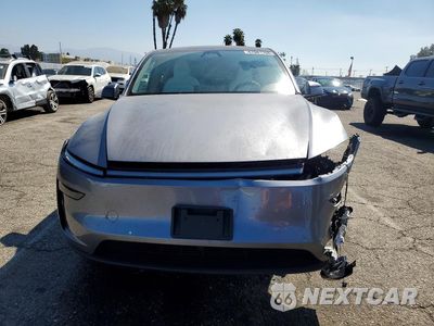 Piąte zdjęcie samochodu w środku: 2026 TESLA MODEL Y VIN:7SAYGDEE9TF336586 - miniatura