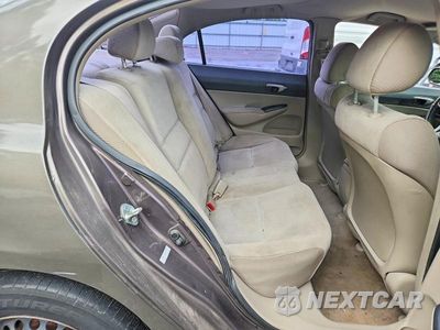 Zdjęcie 10 z 13 samochodu: 2010 HONDA CIVIC LX VIN:2HGFA1F58AH546057 - miniatura