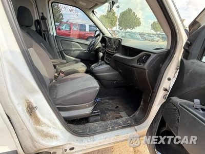 Piąte zdjęcie samochodu w środku: 2016 RAM PROMASTER CITY VIN:ZFBERFAT7G6B20978 - miniatura