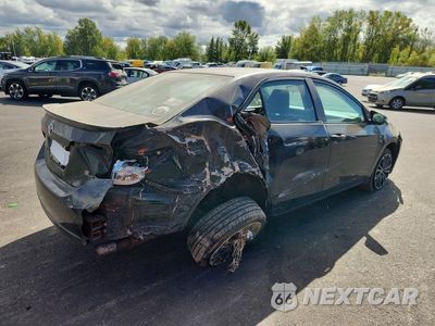 Trzecie zdjęcie samochodu z tyłu: 2016 TOYOTA COROLLA S PLUS VIN:2T1BURHE9GC583394 - miniatura