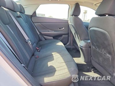 Zdjęcie 10 z 12 samochodu: 2021 HYUNDAI ELANTRA SEL VIN:5NPLN4AG8MH001567 - miniatura