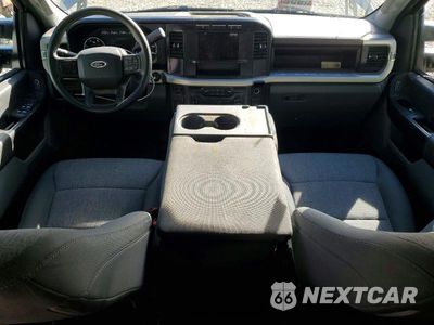 Zdjęcie 8 z 13 samochodu: 2024 FORD F350 SUPER DUTY VIN:1FT8W3BT7REF06628 - miniatura