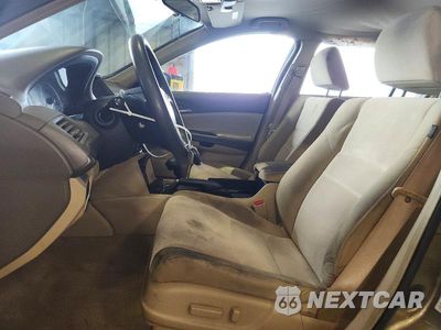 Zdjęcie 7 z 12 samochodu: 2008 HONDA ACCORD LXP VIN:1HGCP26458A011193 - miniatura