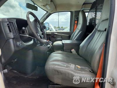 Zdjęcie 7 z 13 samochodu: 2013 CHEVROLET EXPRESS G2500 VIN:1GCWGFCA7D1904361 - miniatura