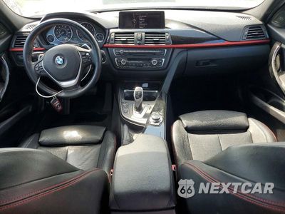 Zdjęcie 8 z 12 samochodu: 2012 BMW 328 I VIN:WBA3A5C55CF259354 - miniatura