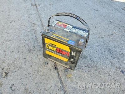 Zdjęcie 12 z 13 samochodu: 2006 TOYOTA MATRIX XR VIN:2T1KR32E26C609646 - miniatura