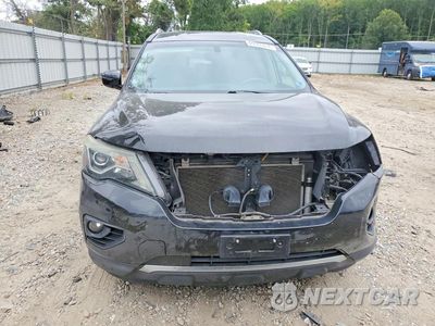 Piąte zdjęcie samochodu w środku: 2017 NISSAN PATHFINDER SV VIN:5N1DR2MN3HC687540 - miniatura