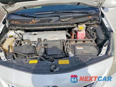 Zdjęcie 11 z 12 samochodu: 2013 TOYOTA PRIUS V THREE VIN:JTDZN3EU8D3194030 - miniatura