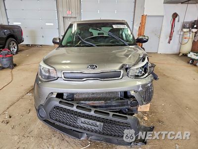 Piąte zdjęcie samochodu w środku: 2016 KIA SOUL BASE VIN:KNDJN2A29G7374657 - miniatura