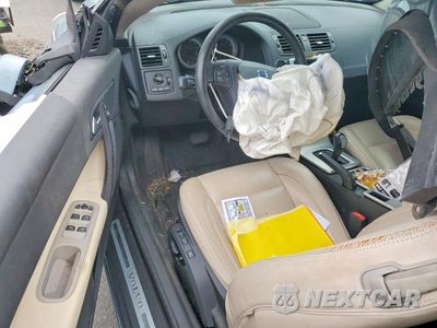 Zdjęcie 8 z 12 samochodu: 2011 VOLVO C70 T5 VIN:YV1672MC8BJ107584 - miniatura