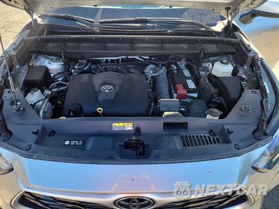 Zdjęcie 11 z 12 samochodu: 2022 TOYOTA HIGHLANDER LE VIN:5TDBZRBH3NS212367 - miniatura