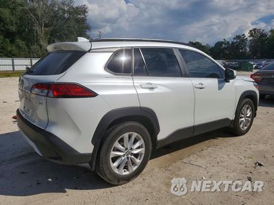 Trzecie zdjęcie samochodu z tyłu: 2024 TOYOTA COROLLA CROSS LE VIN:7MUBAAAG8RV092675 - miniatura