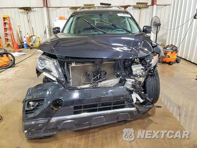 Piąte zdjęcie samochodu w środku: 2018 NISSAN PATHFINDER SL VIN:5N1DR2MM7JC679258 - miniatura