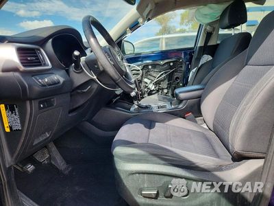 Zdjęcie 7 z 13 samochodu: 2018 KIA SORENTO LX V6 VIN:5XYPG4A57JG370188 - miniatura