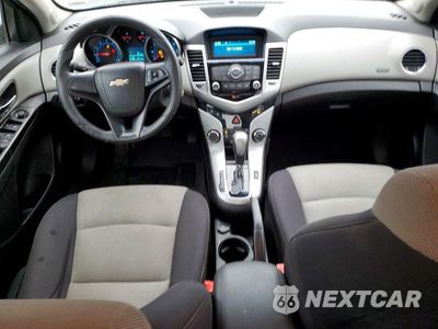 Zdjęcie 8 z 12 samochodu: 2012 CHEVROLET CRUZE LS VIN:1G1PC5SH9C7299790 - miniatura