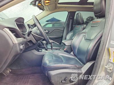 Zdjęcie 7 z 13 samochodu: 2016 JEEP CHEROKEE TRAILHAWK VIN:1C4PJMBS8GW256217 - miniatura