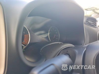 Zdjęcie 9 z 12 samochodu: 2023 JEEP RENEGADE LATITUDE VIN:ZACNJDB19PPP71817 - miniatura