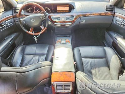 Zdjęcie 8 z 12 samochodu: 2007 MERCEDES-BENZ S 550 VIN:WDDNG71X67A017840 - miniatura