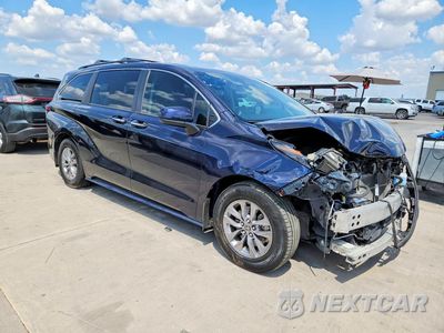 Czwarte zdjęcie samochodu z boku: 2022 TOYOTA SIENNA XLE VIN:5TDYRKEC9NS132119 - miniatura