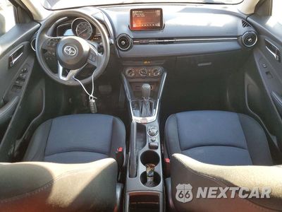 Zdjęcie 8 z 12 samochodu: 2016 SCION IA BASE VIN:3MYDLBZV3GY142136 - miniatura