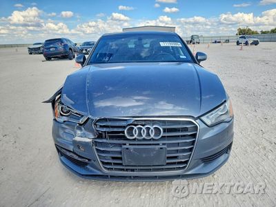 Piąte zdjęcie samochodu w środku: 2015 AUDI A3 PREMIUM VIN:WAUACGFF4F1103325 - miniatura