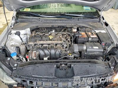 Zdjęcie 11 z 12 samochodu: 2017 HYUNDAI ELANTRA LIMITED VIN:KMHD84LF6HU064321 - miniatura
