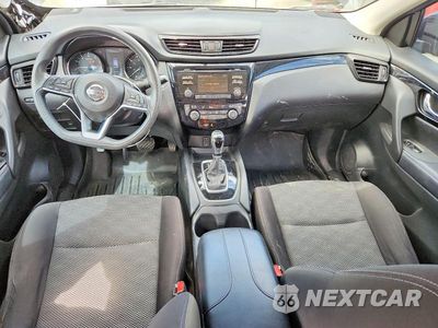 Zdjęcie 8 z 12 samochodu: 2017 NISSAN ROGUE SPORT SV VIN:JN1BJ1CP9HW021509 - miniatura