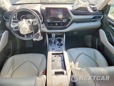 Zdjęcie 8 z 13 samochodu: 2022 TOYOTA HIGHLANDER XLE VIN:5TDGZRAH6NS545041 - miniatura
