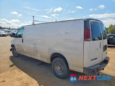 Drugie zdjęcie samochodu z przodu: 2002 CHEVROLET EXPRESS 2500 DELIVERY VAN VIN:1GCGG29RX21127763 - miniatura