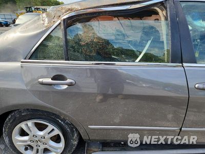 Zdjęcie 10 z 12 samochodu: 2006 HONDA ACCORD EX VIN:1HGCM56796A115154 - miniatura