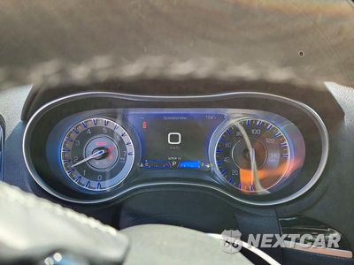 Zdjęcie 9 z 12 samochodu: 2022 CHRYSLER 300 S VIN:2C3CCABGXNH127270 - miniatura