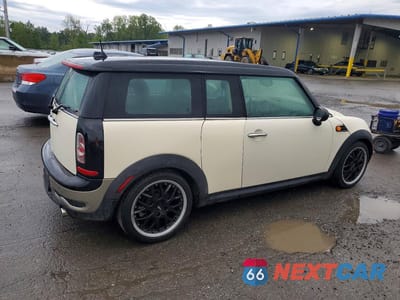 Trzecie zdjęcie samochodu z tyłu: 2011 MINI COOPER CLUBMAN VIN:WMWZF3C52BTX82234 - miniatura