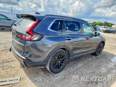 Trzecie zdjęcie samochodu z tyłu: 2025 HONDA CR-V SPORT-L VIN:7FARS5H8XSE000802 - miniatura