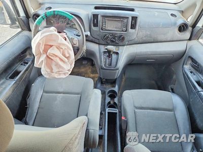 Zdjęcie 8 z 14 samochodu: 2015 NISSAN NV200 SV VIN:3N6CM0KN5FK709869 - miniatura