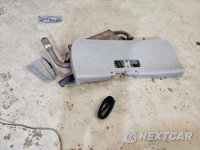 Zdjęcie 13 z 14 samochodu: 2006 PONTIAC VIBE VIN:5Y2SM65836Z400623 - miniatura