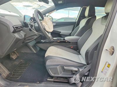 Zdjęcie 7 z 14 samochodu: 2023 VOLKSWAGEN ID.4 PRO VIN:1V2CMPE88PC028807 - miniatura