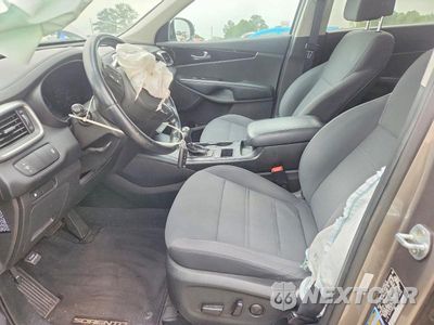 Zdjęcie 7 z 13 samochodu: 2017 KIA SORENTO LX VIN:5XYPGDA39HG293834 - miniatura