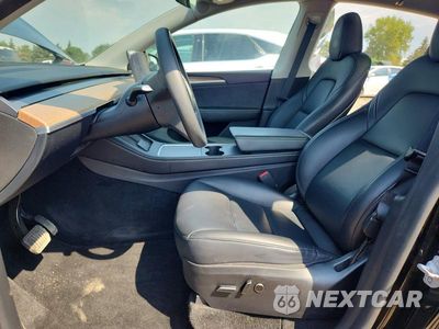 Zdjęcie 7 z 12 samochodu: 2023 TESLA MODEL Y VIN:7SAYGDEE7PA186030 - miniatura