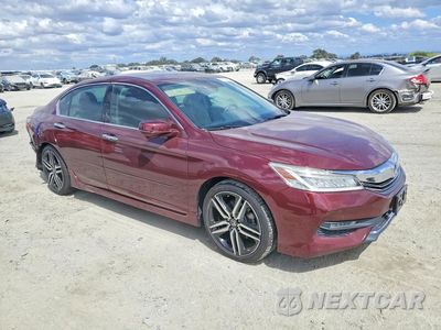 Czwarte zdjęcie samochodu z boku: 2017 HONDA ACCORD TOURING VIN:1HGCR3F98HA041428 - miniatura