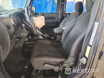 Zdjęcie 7 z 13 samochodu: 2018 JEEP WRANGLER UNLIMITED SPORT VIN:1C4BJWDG2JL803571 - miniatura